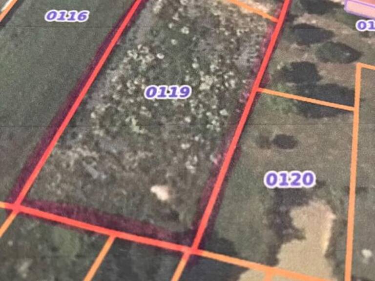 Terrain constructible de 2069 m² en campagne — photo 1