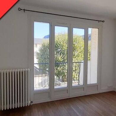 Appartement 2 pièces 660 €