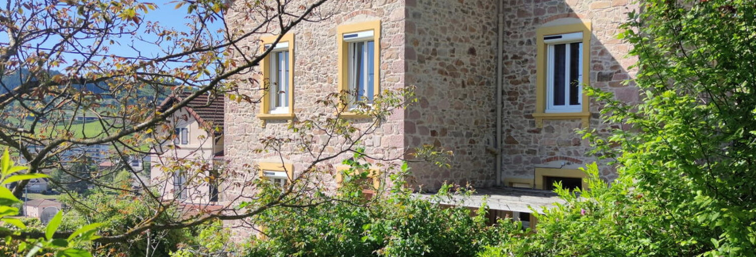 Maison 8 Pièces 168 m² à vendre à Cours (69470)