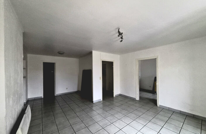 À vendre   Charmant T2 avec terrasse privative à Alès — photo 2
