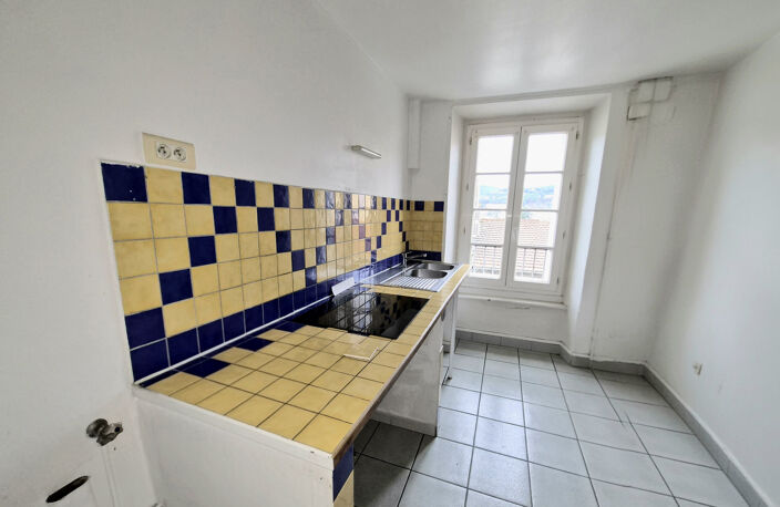 À vendre   Charmant T2 avec terrasse privative à Alès — photo 3