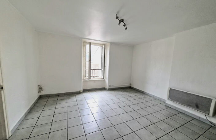 À vendre   Charmant T2 avec terrasse privative à Alès — photo 4