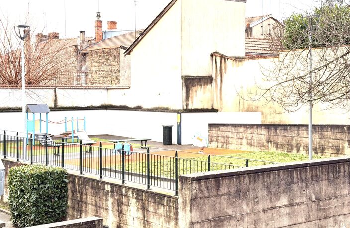 Vente maison 5 pièces 74 m² Roanne (42300) — photo 3