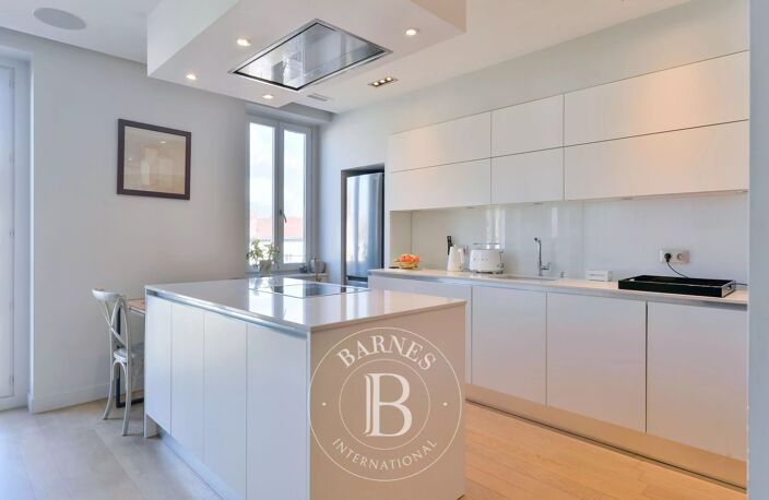 Lyon 6 - Appartement de 104,47 m² -Dernier étage avec balcon - 2 chambres / poss. 3 — photo 5