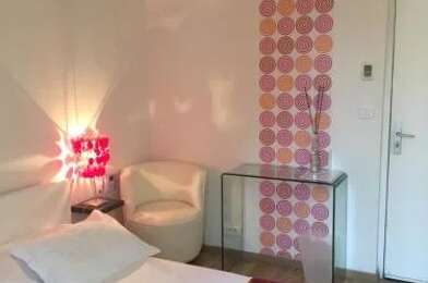 Commerce 15 pièces 4690000 €