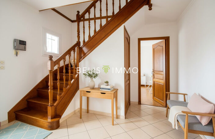 Maison La Ville Aux Dames 7 pièce(s) 150 m2 — photo 2