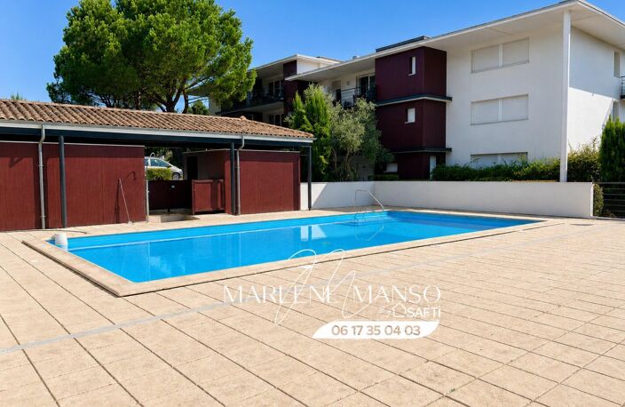 T2 avec balcon + piscine + stationnement privatif — photo 2