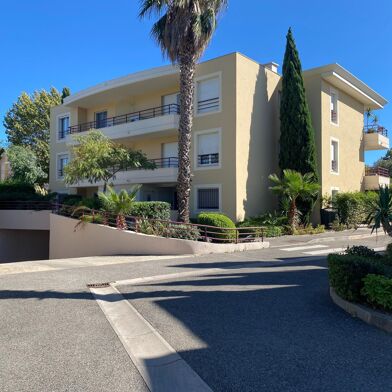 Appartement 4 pièces 408000 €