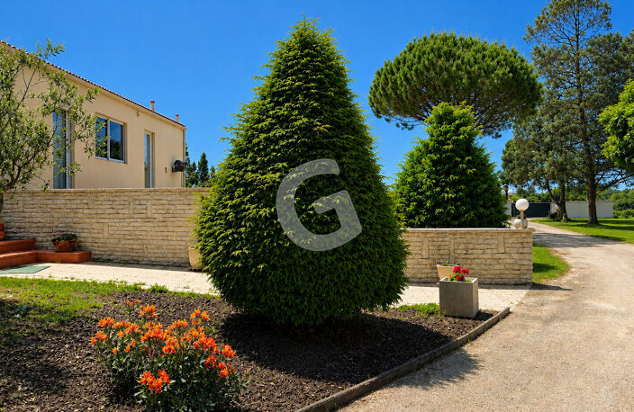 MAISON 5 PIECES 297M² A VENDRE LA JONCHERE — photo 2