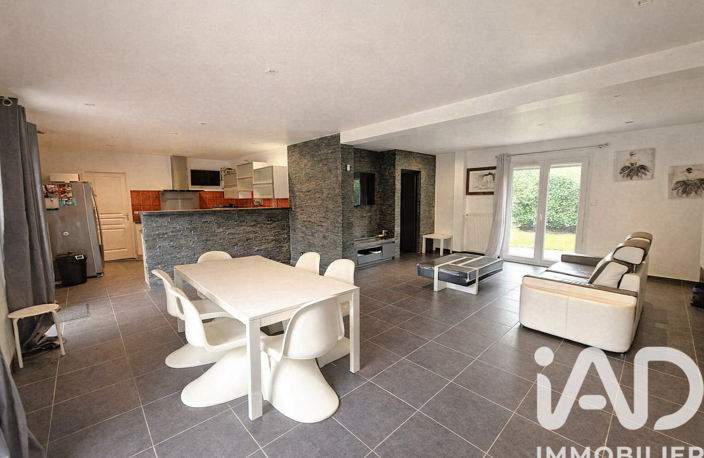 Vente Maison/villa 8 pièces — photo 2