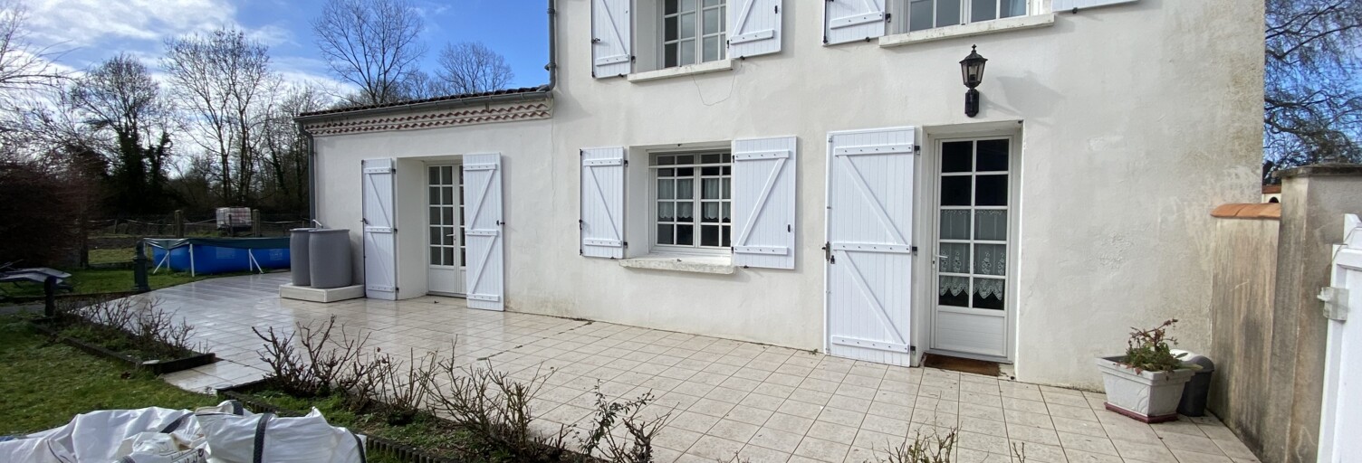Maison 4 Pièces 122 m² à vendre à Longèves (17230)
