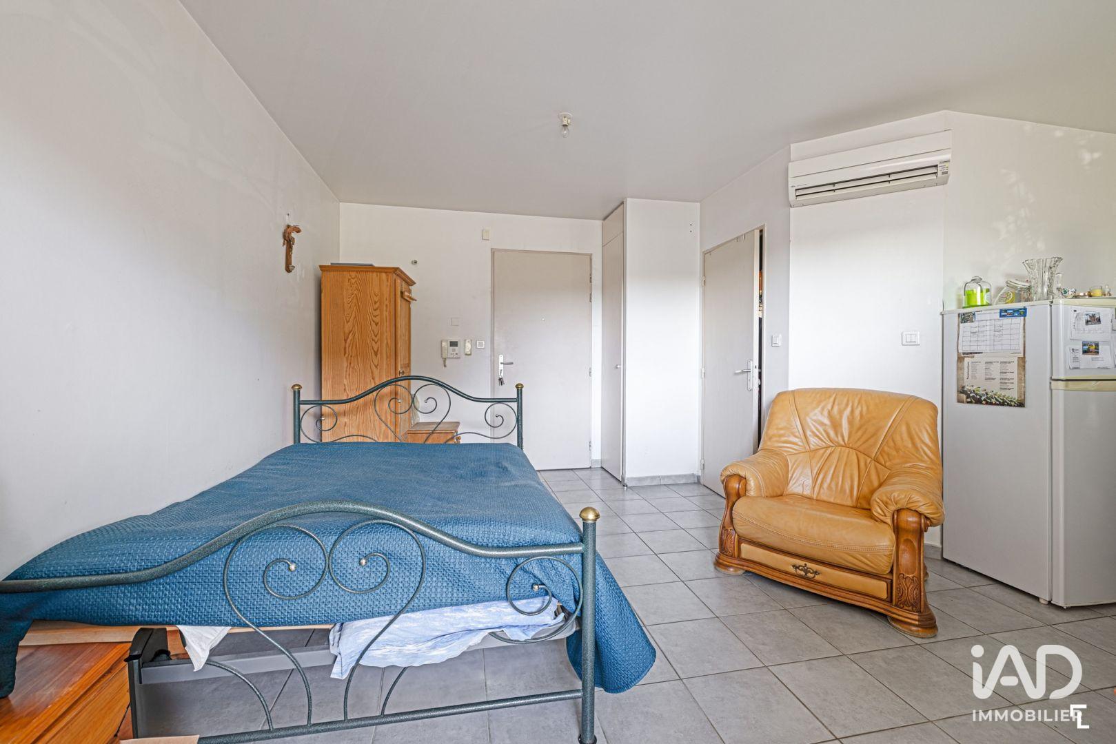 St-Quentin-La-Poterie - 29m² - 2p. - 1ch.