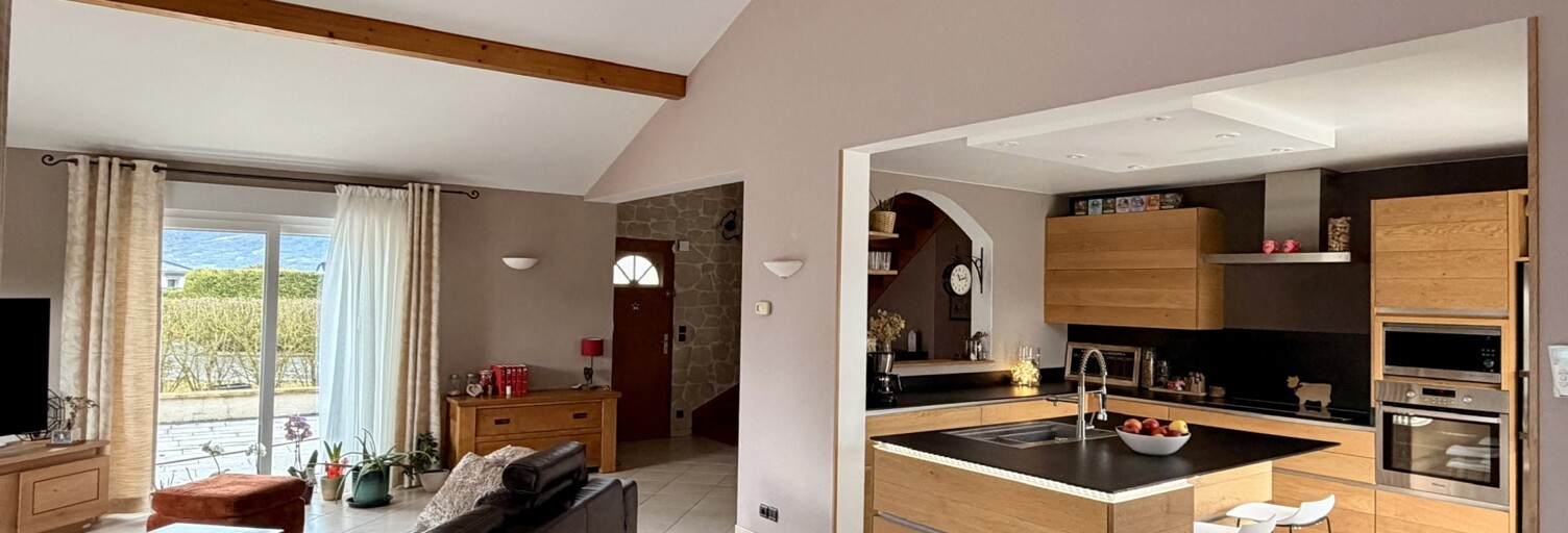 Maison 5 Pièces 117 m² à vendre à Saint-Germain-sur-Rhône (74910)