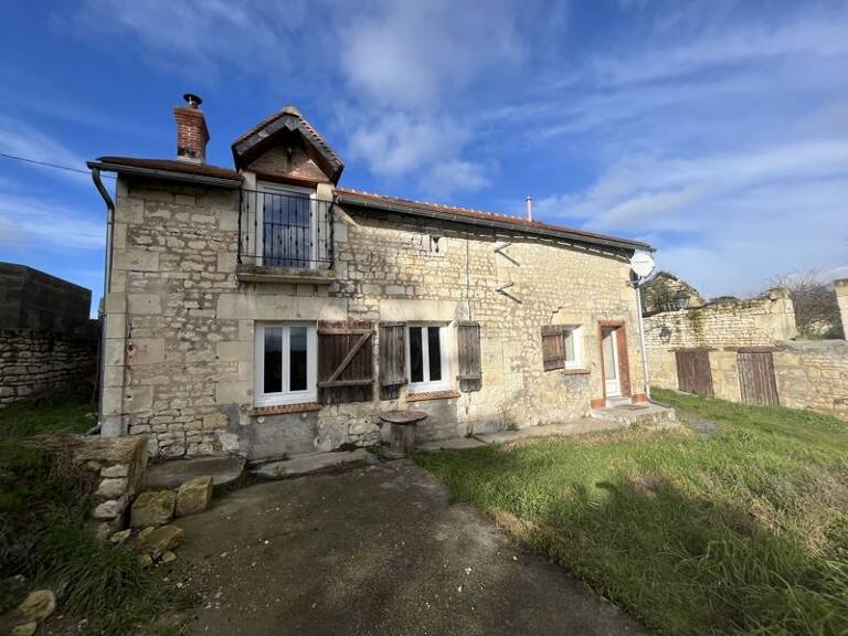 Maison en pierre de 3 pièces principales — photo 1