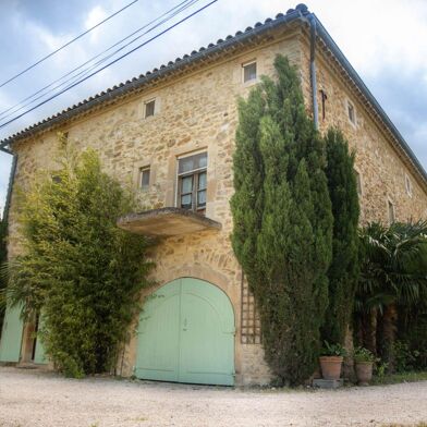 Maison 11 pièces 1350000 €
