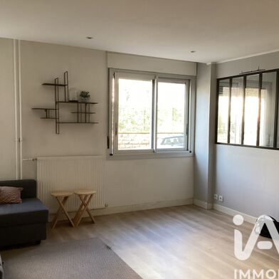 Appartement 2 pièces 1050 €