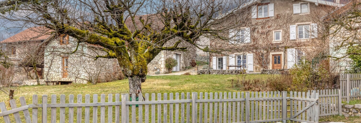 Maison 8 Pièces 303 m² à vendre à Saint-Ismier (38330)