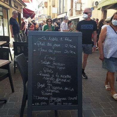 Commerce  107600 €