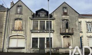 Immeuble  240 m² à vendre à Parthenay (79200)