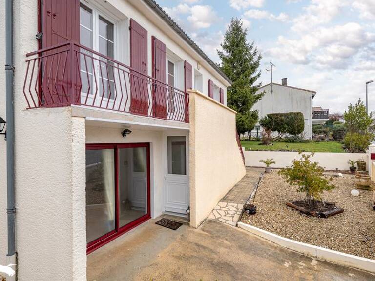 Maison de bourg de 7 pièces principales — photo 1