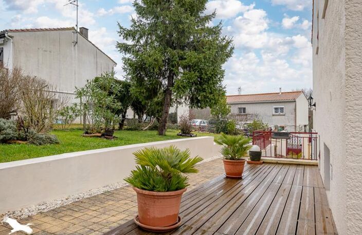 Maison de bourg de 7 pièces principales — photo 2