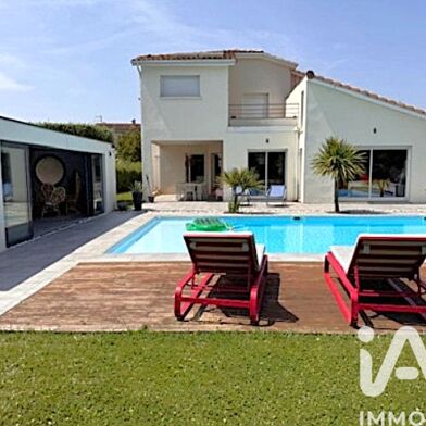 Maison 7 pièces 649000 €