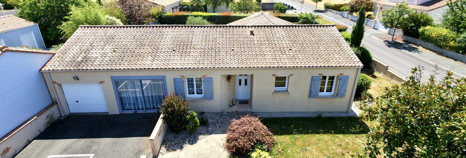 Maison 6 Pièces 123 m² à vendre à Saint-Étienne-du-Bois (85670)