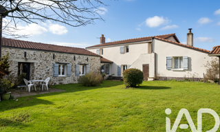 Maison 8 Pièces 353 m² à vendre à Cheix-en-Retz (44640)