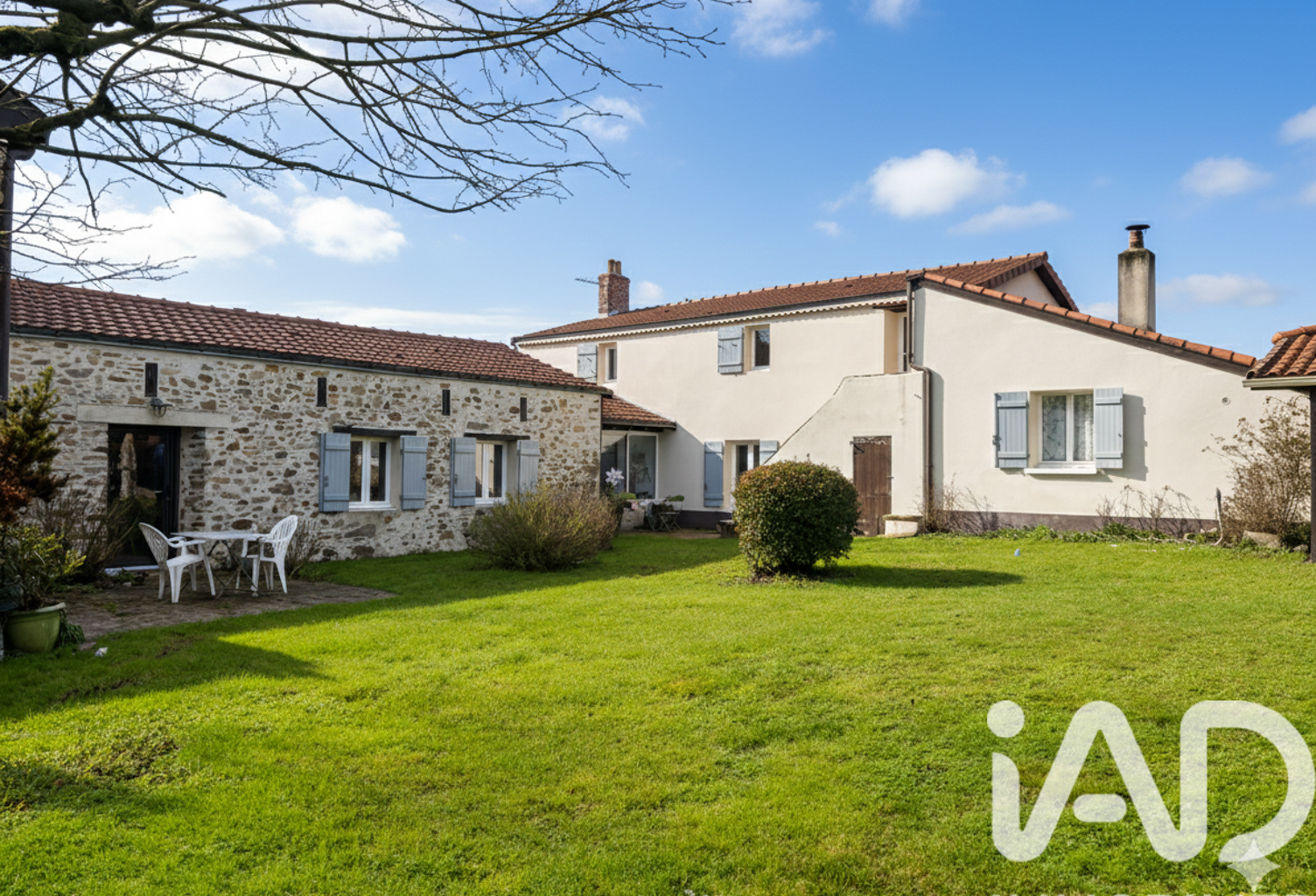Vente Maison/villa 8 pièces — photo 1
