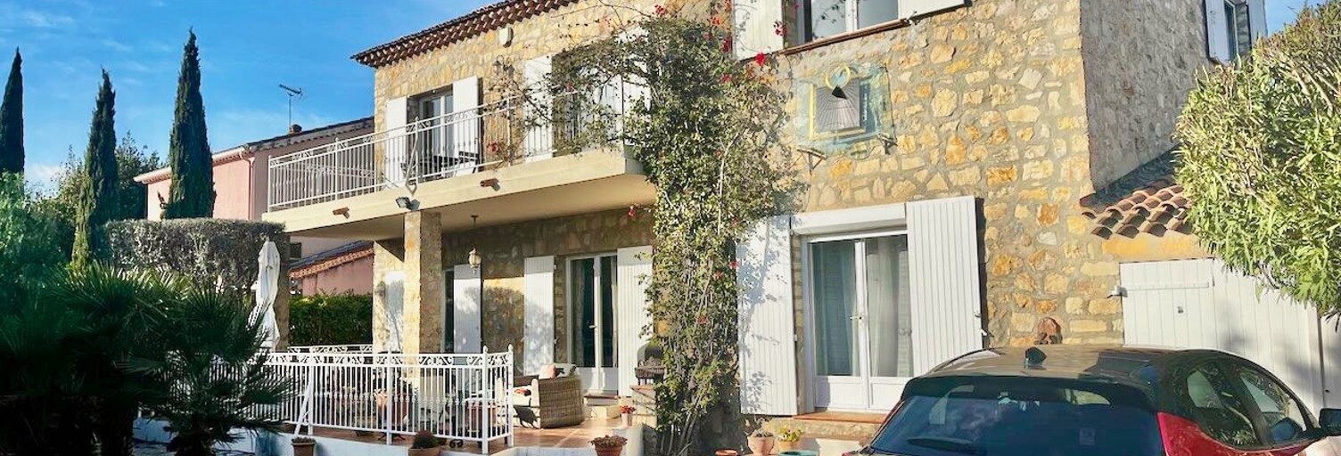 Maison 7 Pièces 163 m² à vendre à Sanary-sur-Mer (83110)