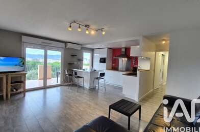 Appartement 3 pièces 242000 €