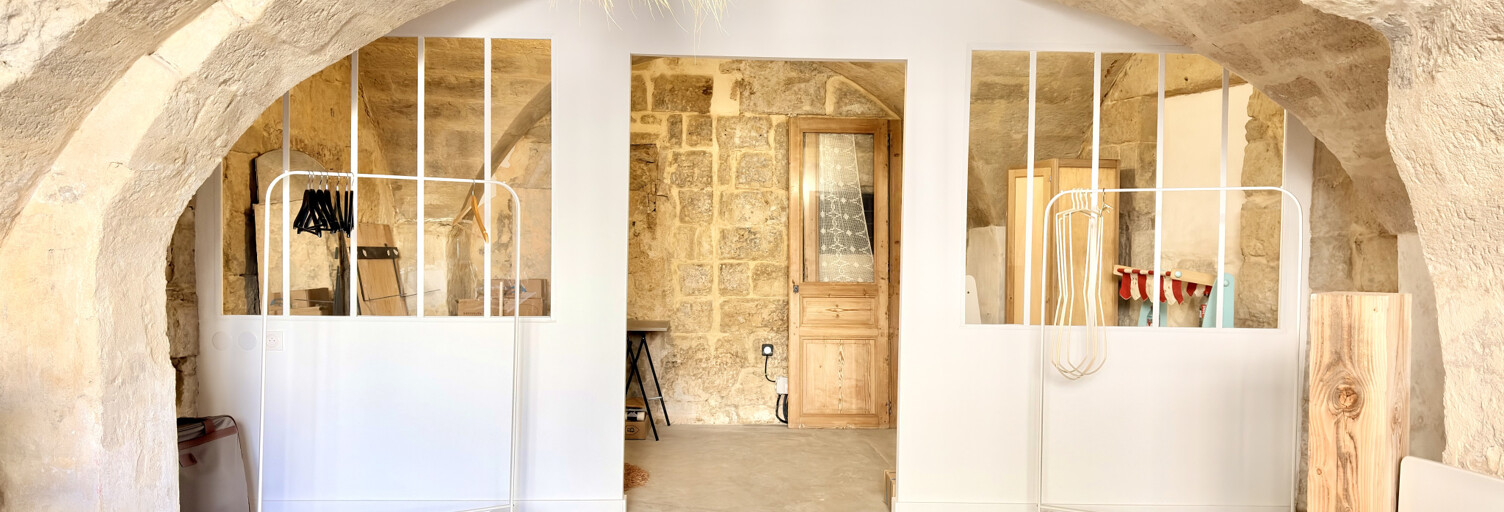 Commerce  150 m² à vendre à Uzès (30700)