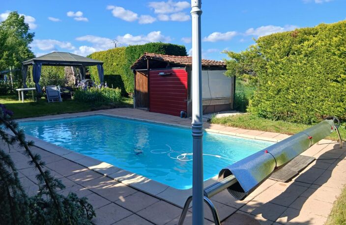 Vente maison 10 pièces 155 m² Roppe (90380) — photo 3