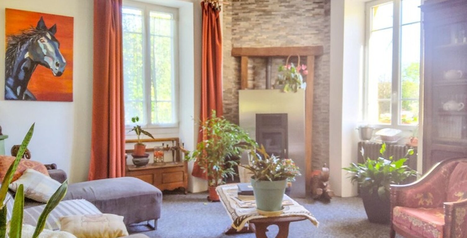 « INDIA » Maison T9 –  6 chambres – 205 m² + dépendances 180m² - sur terrain 3320 m² à SALIES-DU-SALAT — photo 1