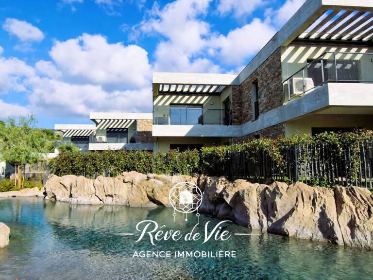 3 PIÈCES DANS UNE RÉSIDENCE PRISÉE AVEC PISCINE — photo 1