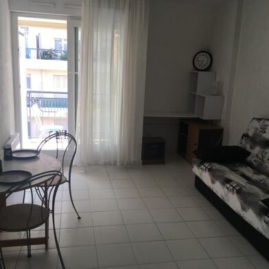 Appartement 1 pièces 660 €