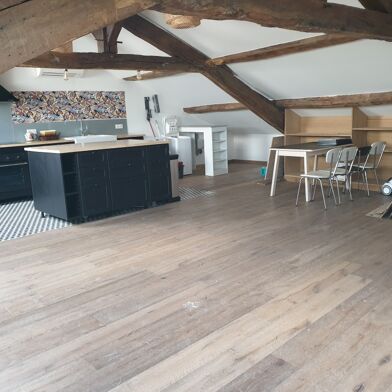 Appartement 3 pièces 880 €