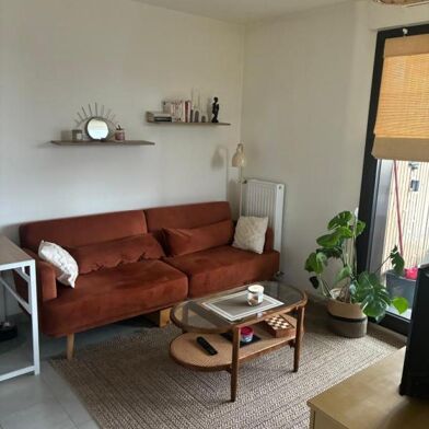 Appartement 1 pièces 884 €