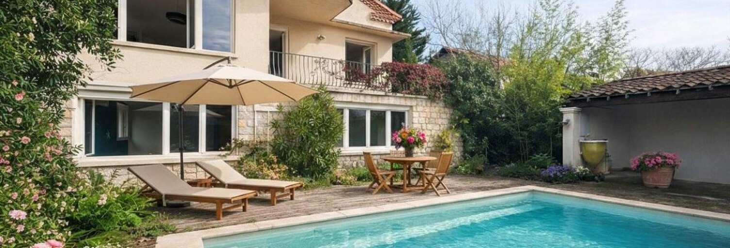 Maison 5 Pièces 267 m² à vendre à Nîmes (30900)
