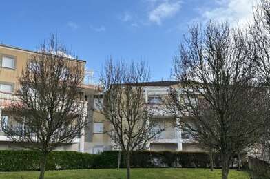 Appartement 3 pièces 252000 €