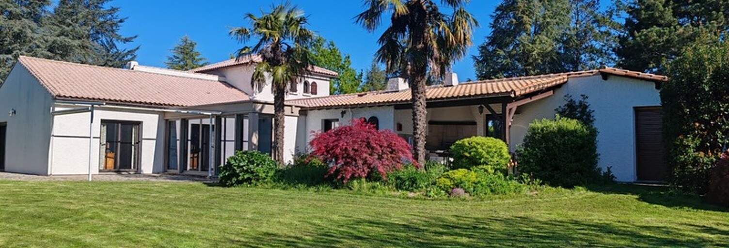 Maison 12 Pièces 334 m² à vendre à L'Oie (85140)