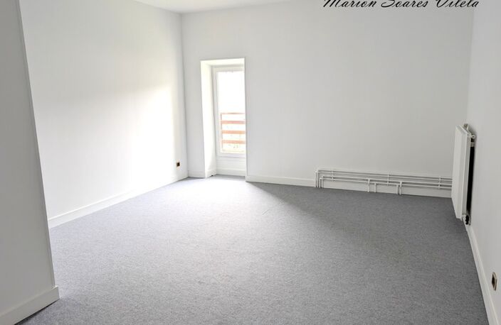 Ensemble immobilier de 2 maisons accolées sur plus de 900 m² à Provins même — photo 5