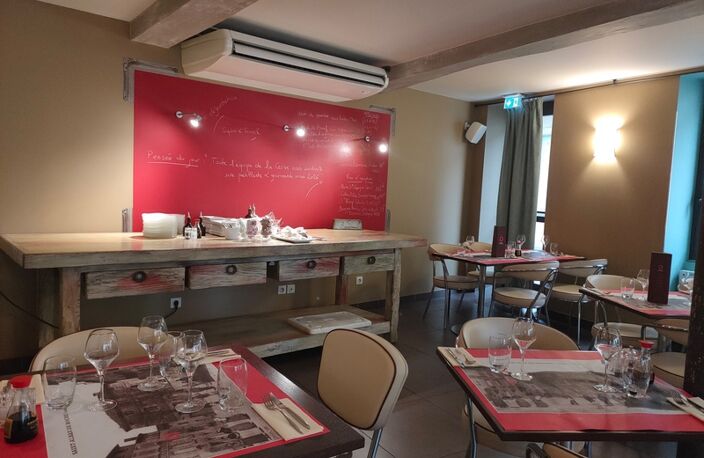 restaurant — photo 2