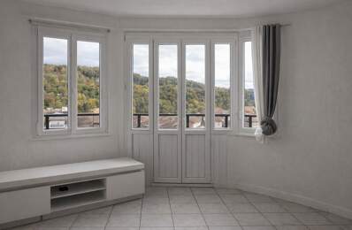 VALSERHÔNE – Appartement 5 pièces de 107,35 m² Carrez (119,20 m² au sol) – Centre-ville — photo du bien