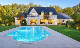 Maison 9 Pièces 216 m² à vendre à Laval (53000)