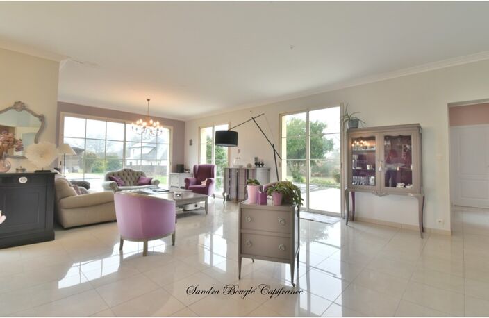 Maison à vendre 9 pièces  avec 5 chambres à LAVAL (53) — photo 3