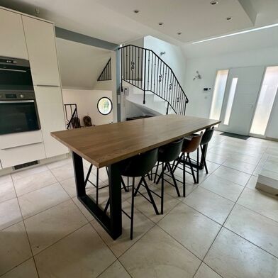 Maison 8 pièces 730000 €