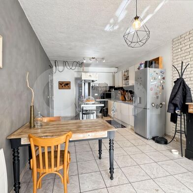 Appartement 3 pièces 210000 €