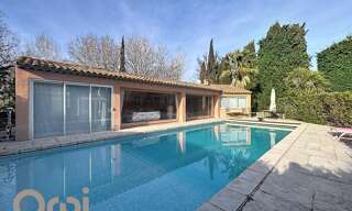 Maison 6 Pièces 204 m² à vendre à Roquebrune-sur-Argens (83520)