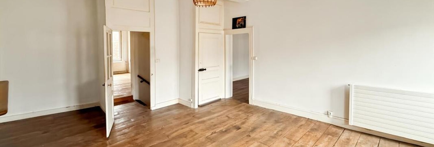 Maison 7 Pièces 400 m² à vendre à Renwez (08150)